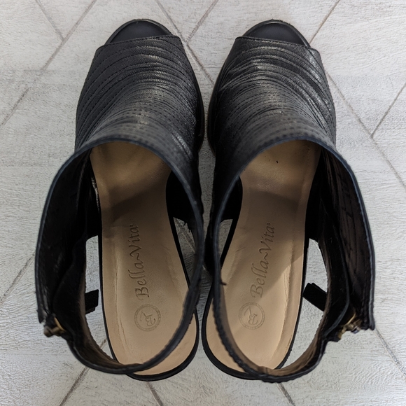 Bella-Vita Kalista Leather Peeptoe Zippered Boots - Picture 5 of 9